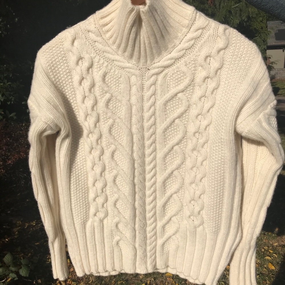The Wool-Cashmere Cable Turtleneck